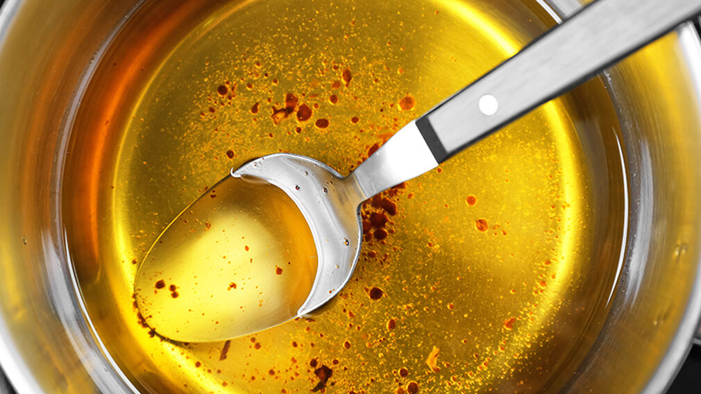 Cooking oil ( used or fresh )